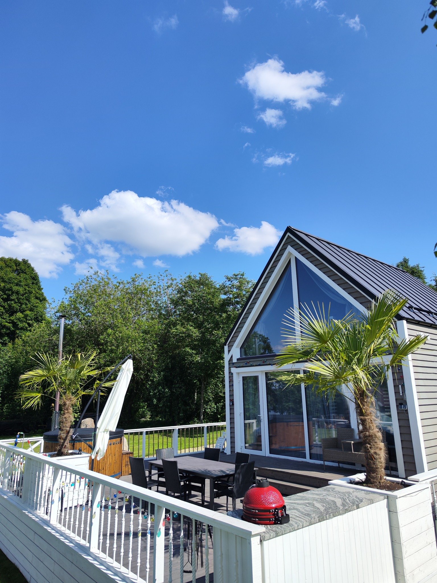 Palm House namelis ir privati terasa